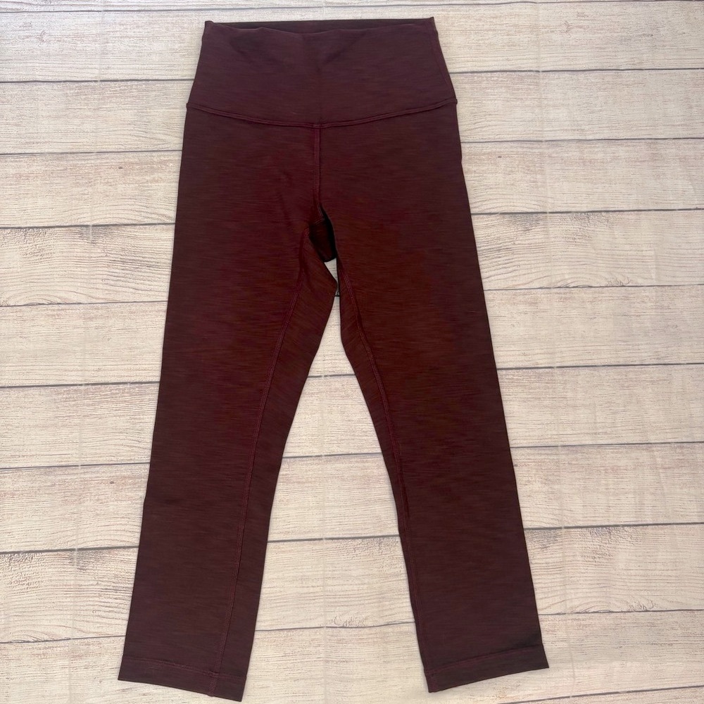 LULULEMON Wunder Train High Rise Crop Size 4